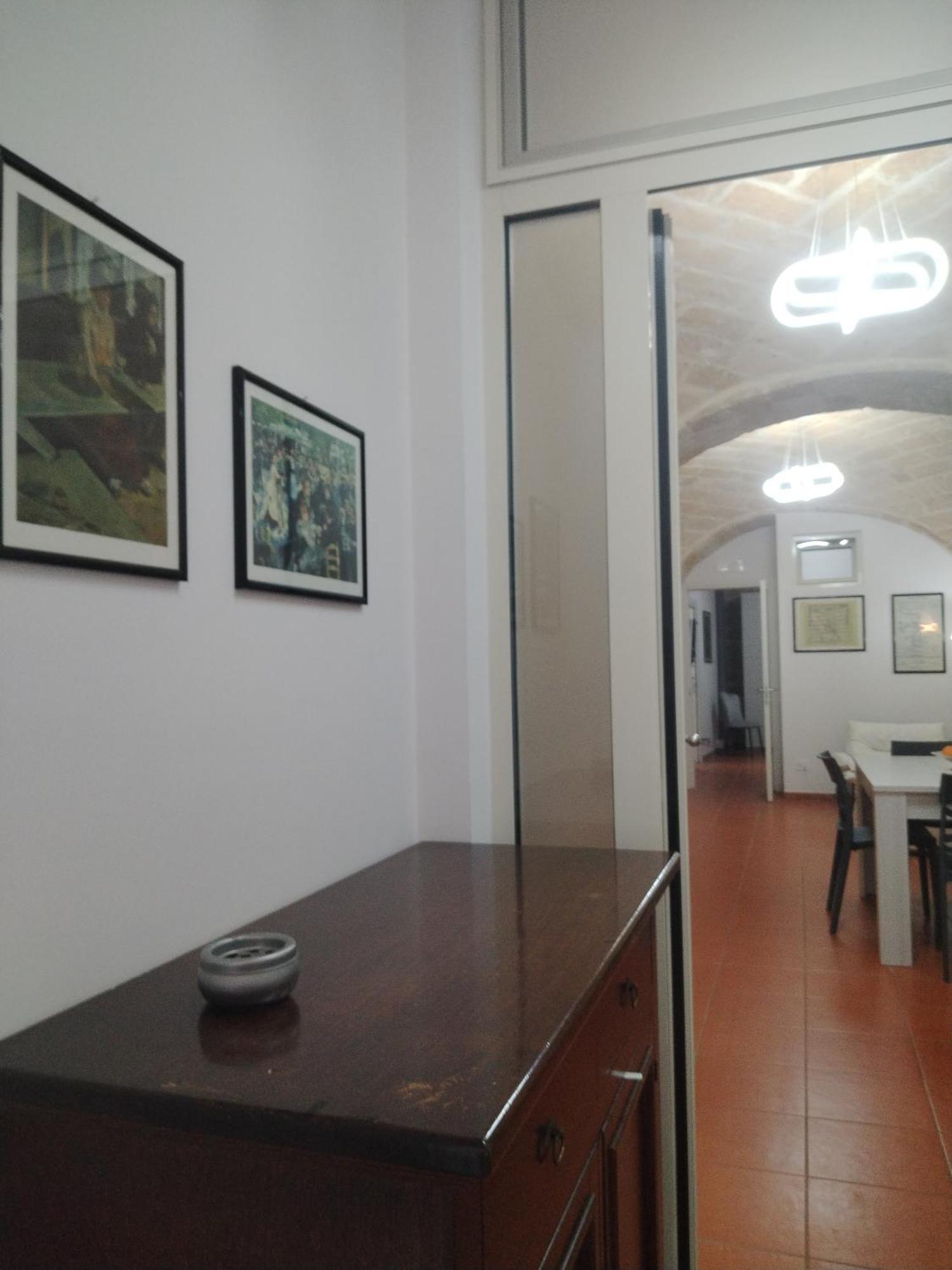 Casa Vacanza Nel Cuore Della Pietra Barletta Exterior photo